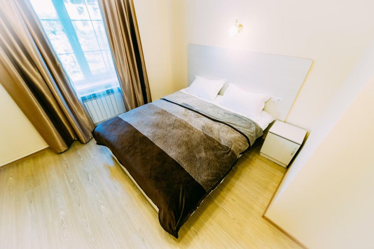 224 Hotel Almaty Bagian luar foto